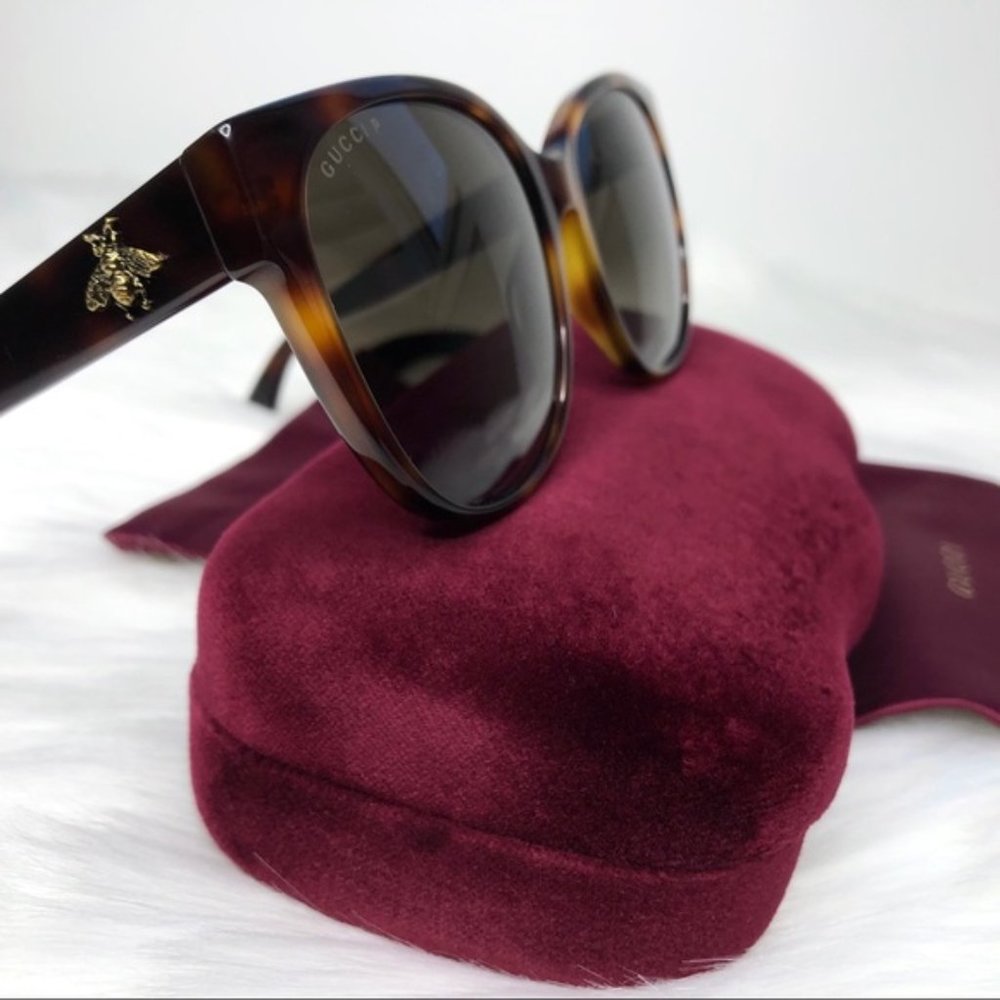 GUCCI - 56mm Cat Eye Tortoise Sunglasses - Picture 3 of 8